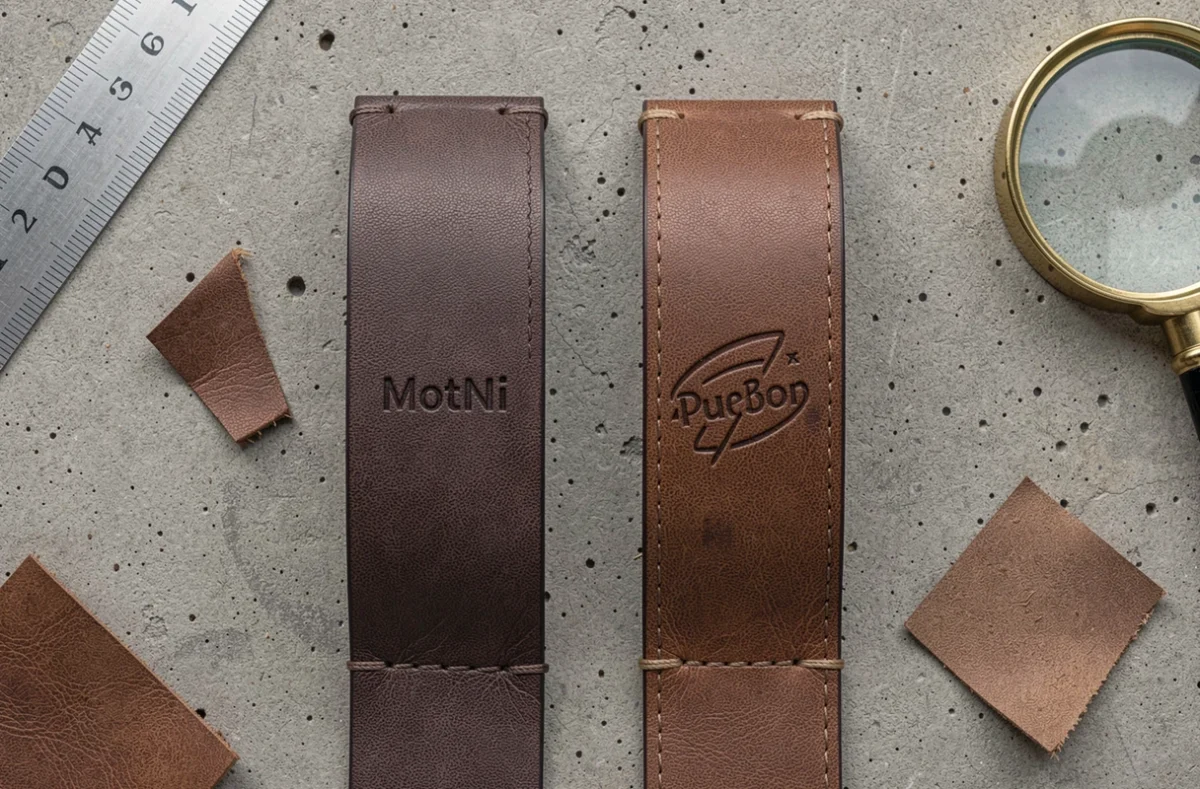 Comparaison de deux bracelets en cuir homme avec gravure personnalisée de qualités différentes