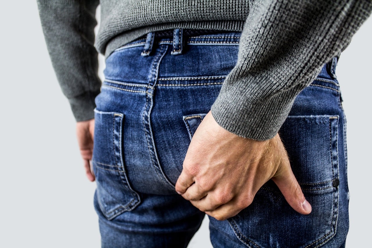 Les meilleurs jeans pour les hommes de petite taille Calcea.fr